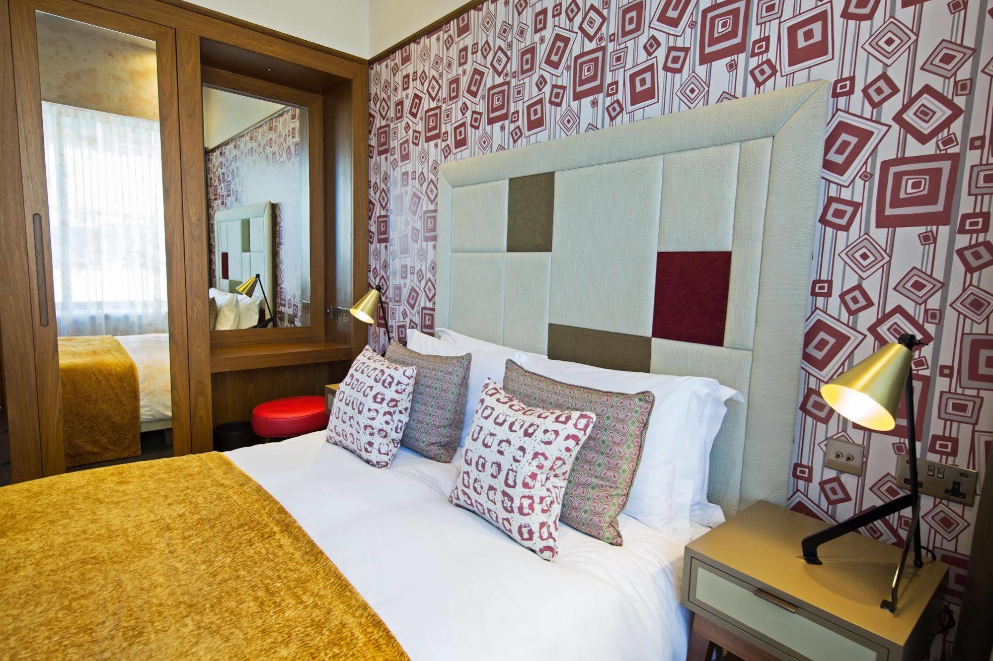 Devonshire Club & Hotel Londra Esterno foto
