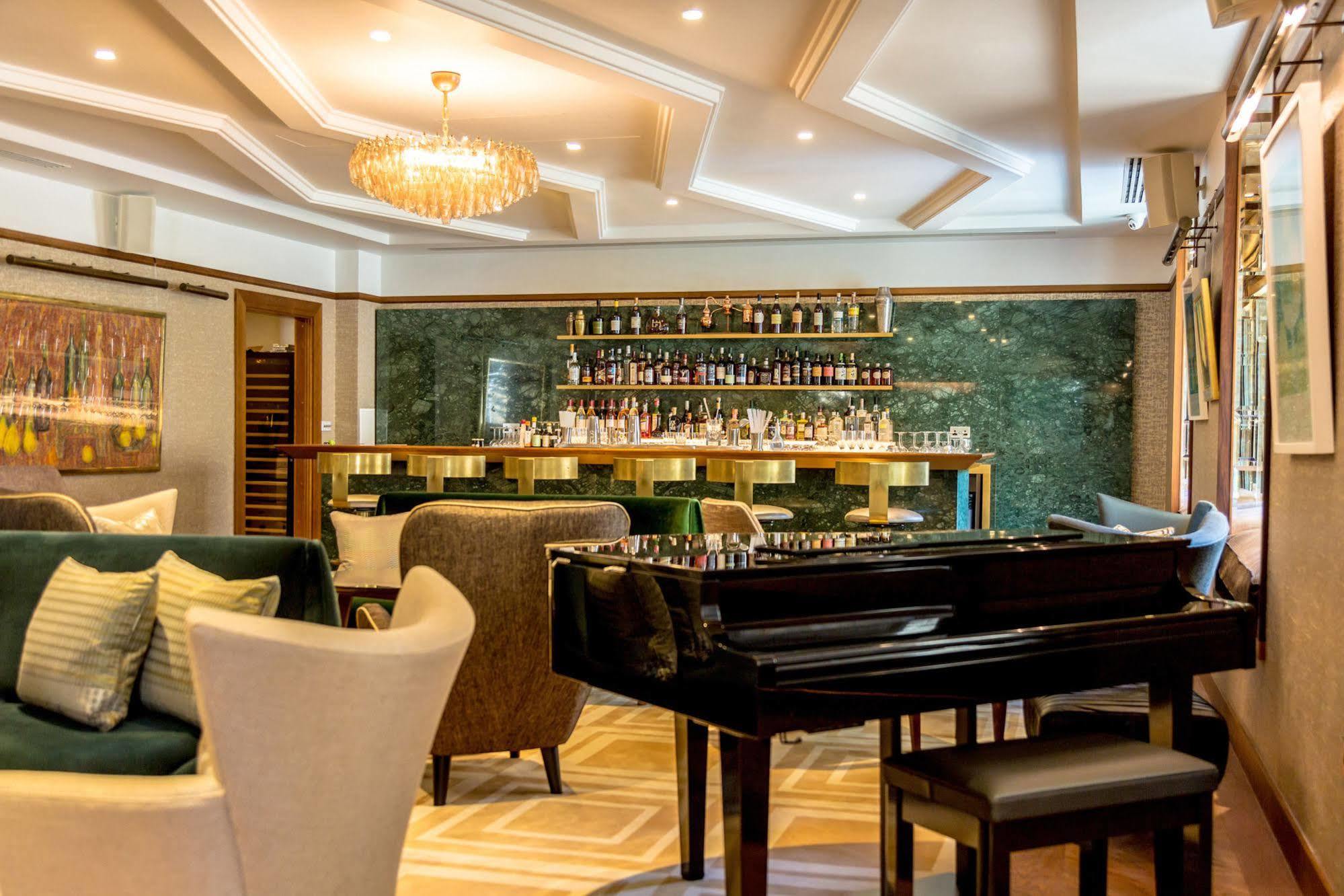 Devonshire Club & Hotel Londra Esterno foto